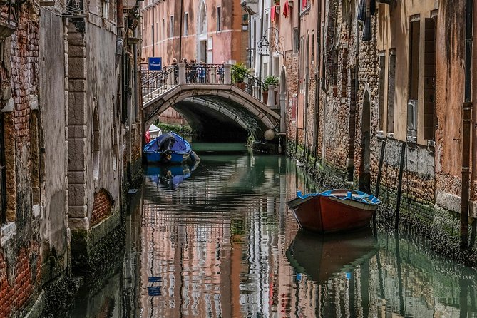 3 Hours Private Original Venice Photo Walk - The Meeting Point on Campo S. Giacomo di Rialto and the First Direction
