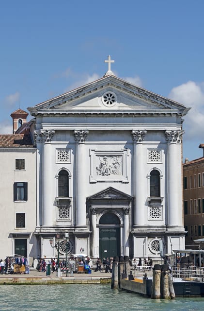 Around Vivaldi - The Around Vivaldi program: Vivaldi first, then major Baroque names