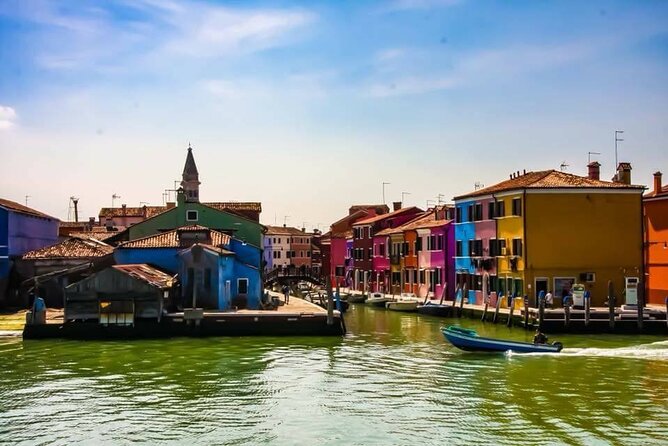Boat excursion to the islands of Murano, Burano and Torcello - The Boat Ride Between Islands: Comfort and the Commentary Catch