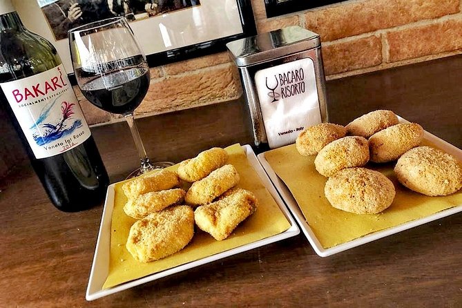 Brunetti's Venice: A Culinary Journey Through Leon's Mysteries - The Amaro Finale at Ca’ Zenobio degli Armeni