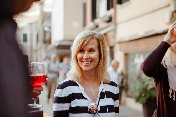 Eat like a Local: Venice Cicchetti and Wine Tasting Evening Tour - Gelateria Nico: the sweet reset to close out the night