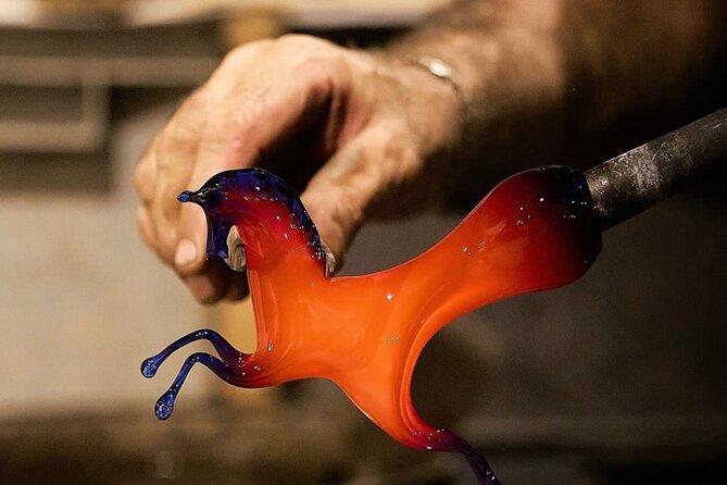 Glass Blowing Demonstration : pickup by wood boat Taxi + local guide - Wood-Boat Pickup and the Venice-to-Murano Ride