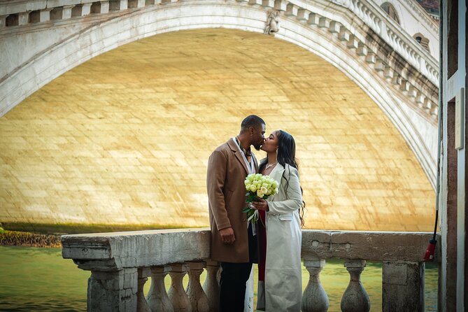 Luxurious Photoshoot in Venice - Campo Santa Maria Formosa Streets: Where the Venice Vibe Shows Up
