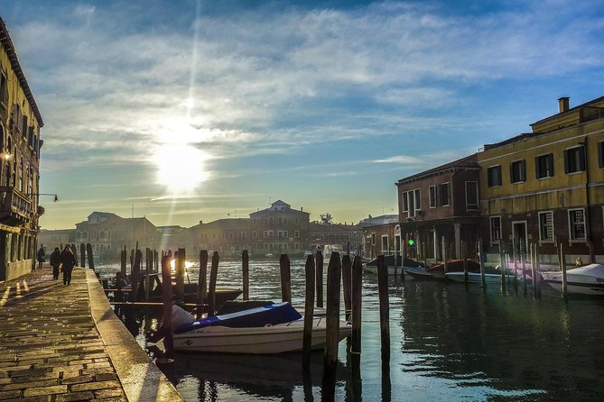 Murano and Burano Islands Semi-Independent Tour - Burano free time: photos, canals, and the lunch squeeze
