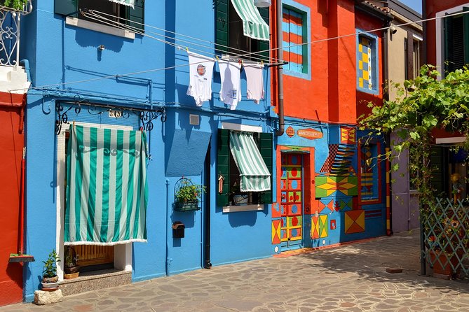 Murano, Burano and Torcello Islands Full-Day Tour - Burano Free Time: Colorful Canals, Easy Wandering, Good Shopping Moves