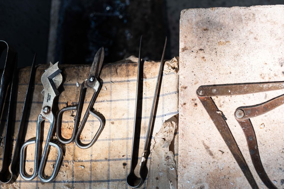 Murano: Glass Factory Experience with Tour and Demonstration - FAQ