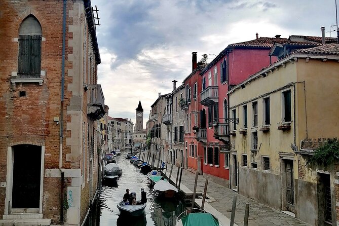 Off the Beaten Path Walk in Venice - Stop 4: Campo Santa Margherita and the Social Side of Venice