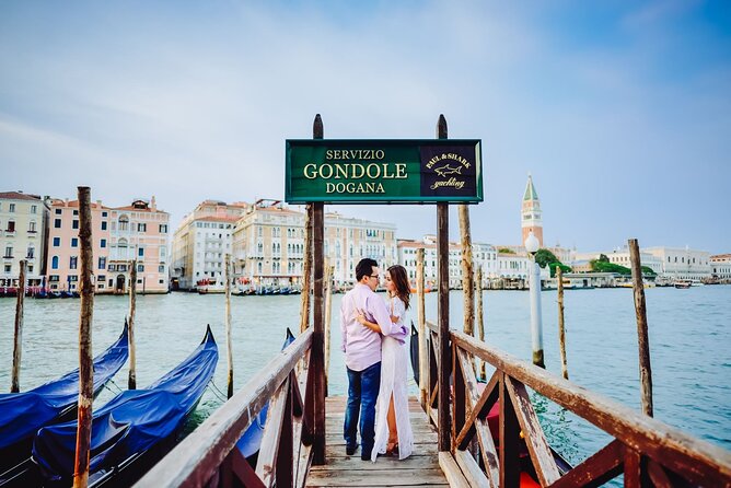 Photo shoot in Venice - Punta della Dogana: the short viewpoint stop that makes your photos feel cinematic