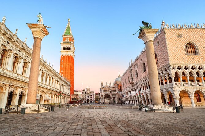 Private 4hrs Venice Tour: Doge's Palace, Grand Canal & St Mark's - Grand Canal by motor-launch: Venice from its original highway