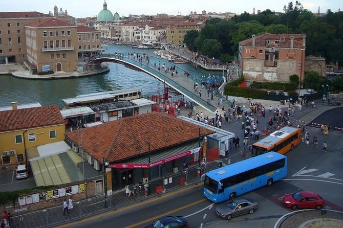 Private Arrival Transfer: Venice Train or Bus Stations to Venice Hotels - Should you book this private water taxi transfer?