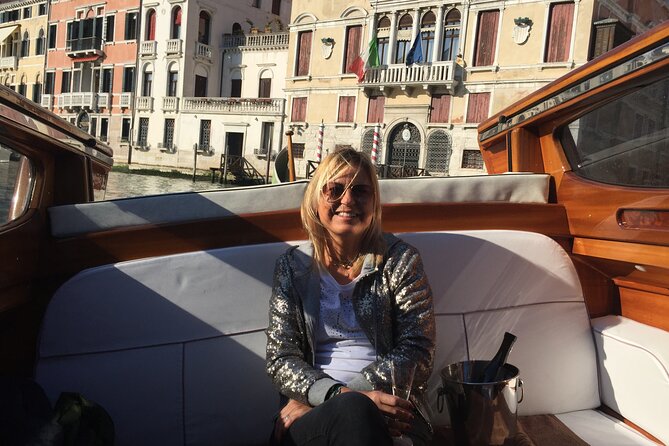 Private Departure,Transfer: Venice Cruise Terminal to Marco Polo Airport - Meeting the driver at Venezia Cruise Terminal (what you’re looking for)