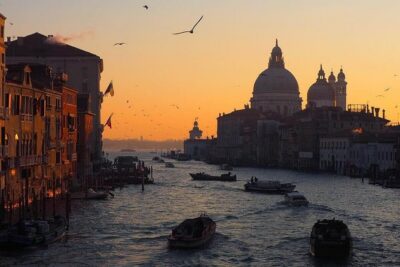 Private Tour: Venice Grand Canal Evening Boat Tour - Your private route: Grand Canal, then the calmer waterways