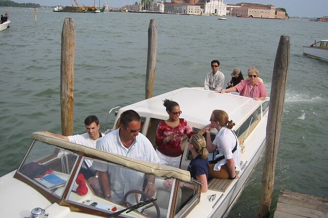 Private Venice 2 hrs Tour: Boat & Walking Tour with food tasting - Campo Santa Maria Formosa and hidden back streets on foot
