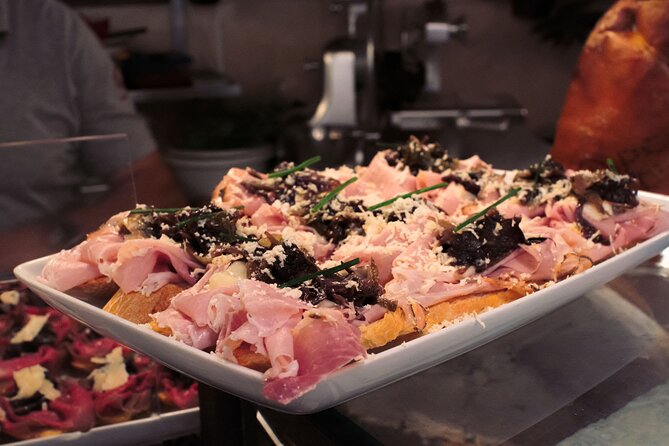 Private Venice Food Tour with Rialto Market Visit - First Bites at Alla Fonda: How the Tour Teaches Venetian Eating