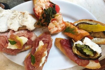 Semi-Private Venice Market and Cicchetti Food Experience - Walking to cicchetti bars: tasting like locals (not like a checklist)