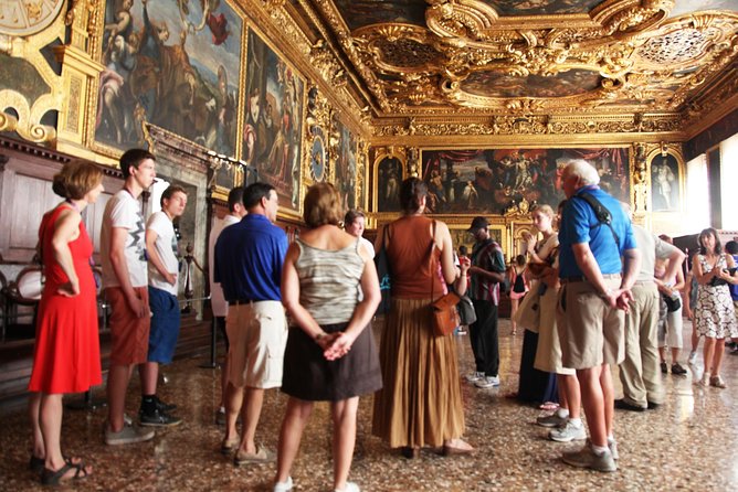 Skip-the-Line: Doge's Palace & St. Mark's Basilica Fully Guided Tour - Piazza San Marco first: get your bearings before the Basilica