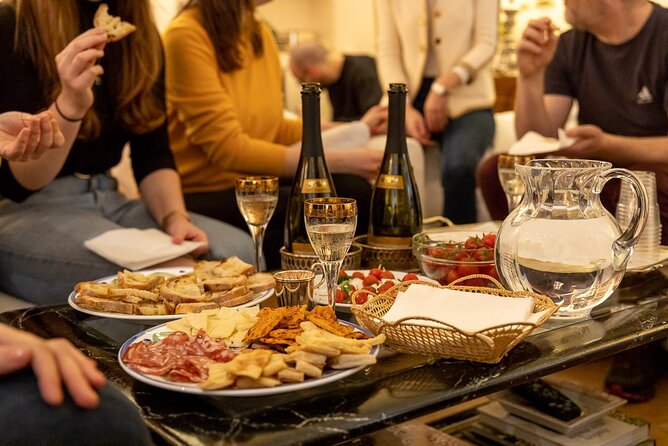 Small Group Pasta and Tiramisu Class at Local's Home in Venice - Aperitivo and lunch: what’s included when you sit down