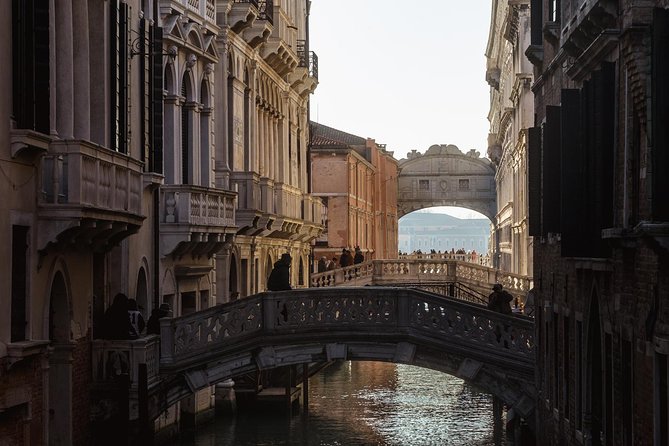 St. Mark's Basilica & Doge Palace + Murano, Burano Guided Tour - Basilica di San Marco: golden mosaics, security rules, and smart timing
