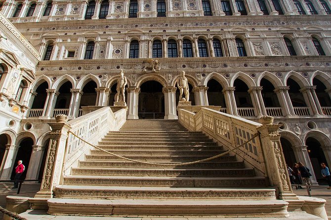 St Mark's Basilica & Doge's Palace with Secret Passages Access - What the small-group size actually changes