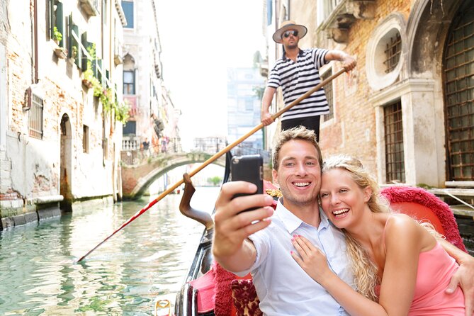 St. Mark’s Basilica Guided Tour with Venice Canals Gondola Ride - Extra value option: small-group upgrade with water taxi