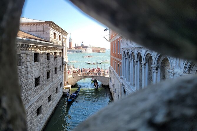 St Mark's, Doge's Palace, with Murano and Burano & Gondola Ride - Price and value: why $34 can make sense for this lineup