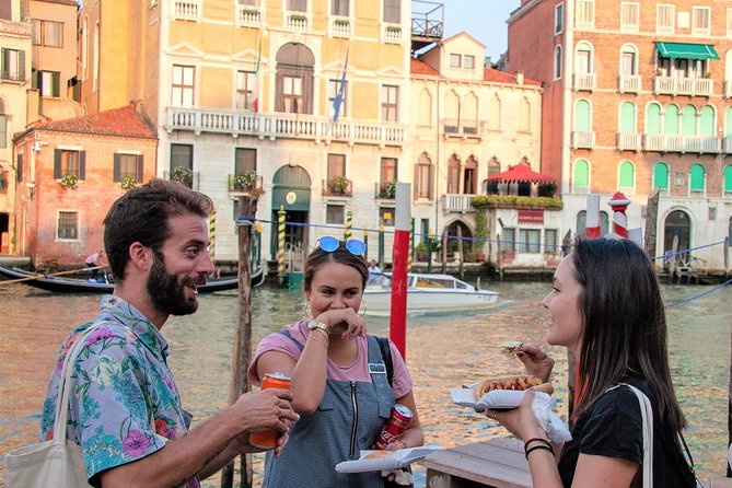 Tapas & Wines through secret Venice - Frari in 10 minutes: monuments and what to notice