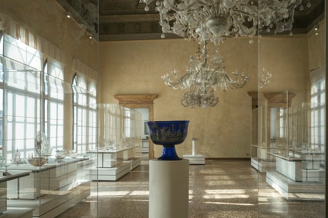 The Murano Glass Museum in Venice - First floor timeline: Murano glass from the 15th to the 20th century