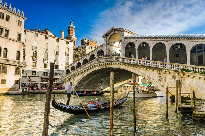 Venetian Cicchetti Street Food and Sightseeing Walking Tour - Cicchetti Street Food With a Venice Walking Plan