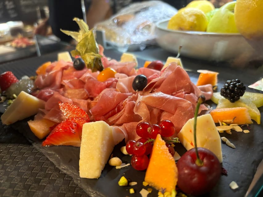 Venice: 10 shades of Cicchetti and Wine - Four Venetian bars in 2 hours: the real pacing plan