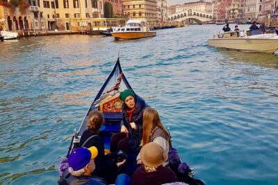 Venice: 30 min private Gondola Ride with Guide - Landmarks you’ll pass: Accademia Bridge, Ca’ d’Oro, Rialto and the Grand Canal classics