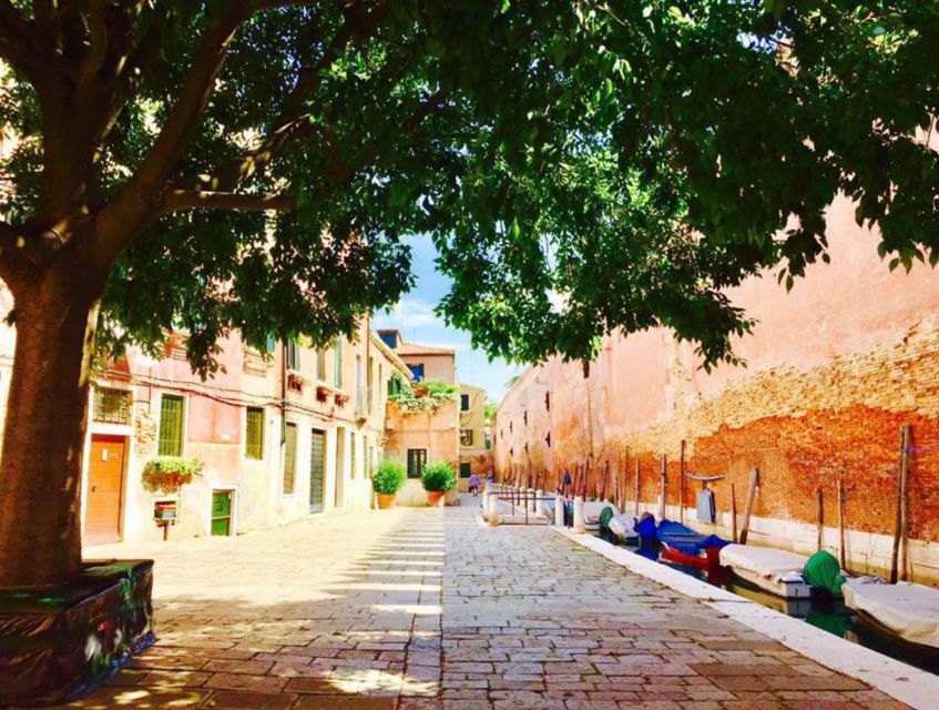 Venice: 4-Hour City Tour with Doge's Palace & Basilica Visit - St. Mark’s Basilica: The Rare Part Where You Actually Sit in the Nave