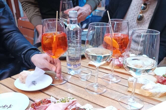 Venice Bacaro Food Tour: Eat and Drink like a Venetian - Calle de la Testa, Calle de la Malvasia, and Calle de la Bissa: cicchetti and comfort food