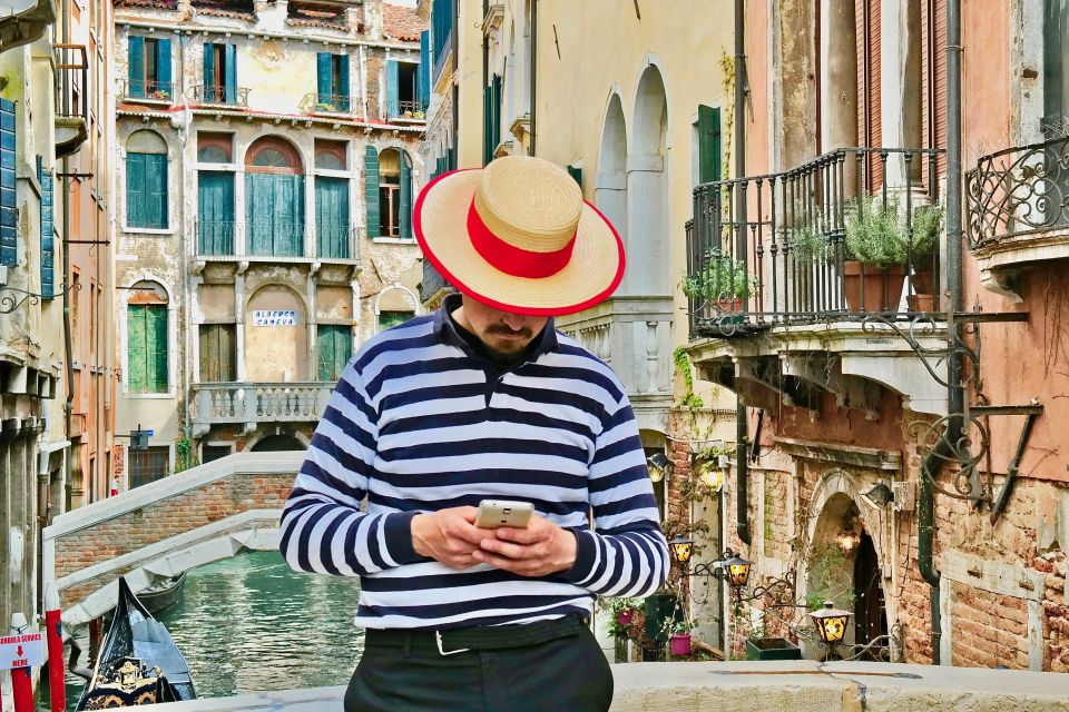 Venice: Basilica and Doge's Palace Tour with Gondola Ride - Doge’s Palace: the government maze, with art and legends