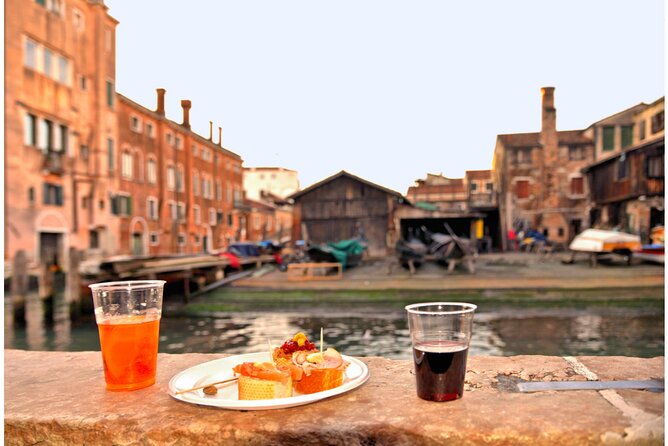 Venice Cicchetti, Spritz and Wine Tour with a Local Guide - Cannaregio cicchetti tastings: what you’ll actually try
