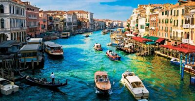 Venice: Day Excursion from Bergamo - The lagoon boat ride across Venice: a photo-friendly orientation