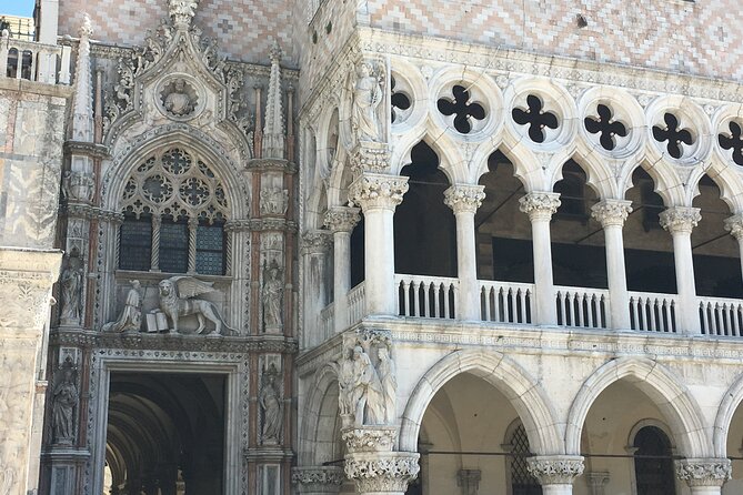 Venice Doge's Palace Guided Tour & SECRET ITINERARIES Option - Audio Headsets and Guide Quality: How to Get the Most Out of 2 Hours