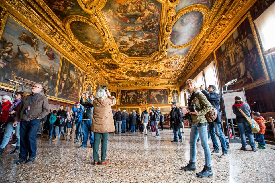 Venice: Doge's Palace Skip-the-Line Tour with Prisons - Tour pacing, guides, and hearing the story clearly