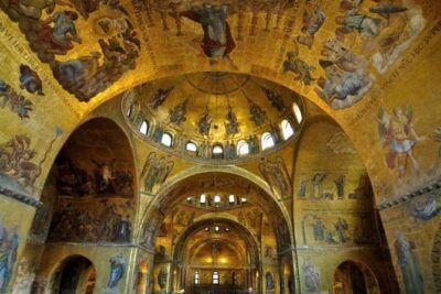 Venice Doge's Palace & St. Mark's Semi-Private Tour, Max 6 People - Prisons and the Bridge of Sighs: the darker story you won’t forget
