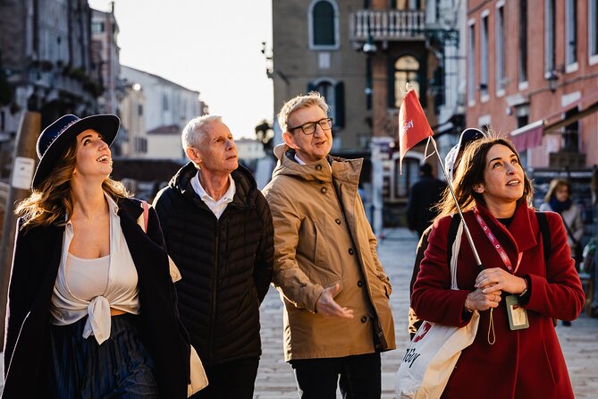Venice Evening Food Tour: Bites, Drinks & Sit-Down Dinner - Stop 3: Campo Santi Apostoli and crispy fried cicchetti