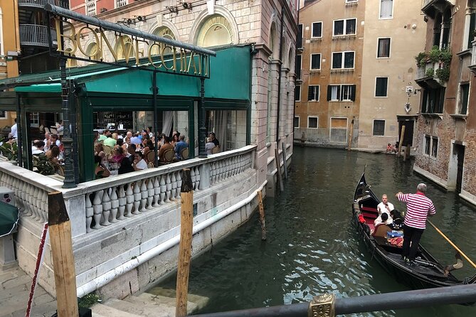 Venice Food Tour with 6+ Tastings with Cicchetti, Spritz & More - Guides and Small-Group Size: Max 12 Matters