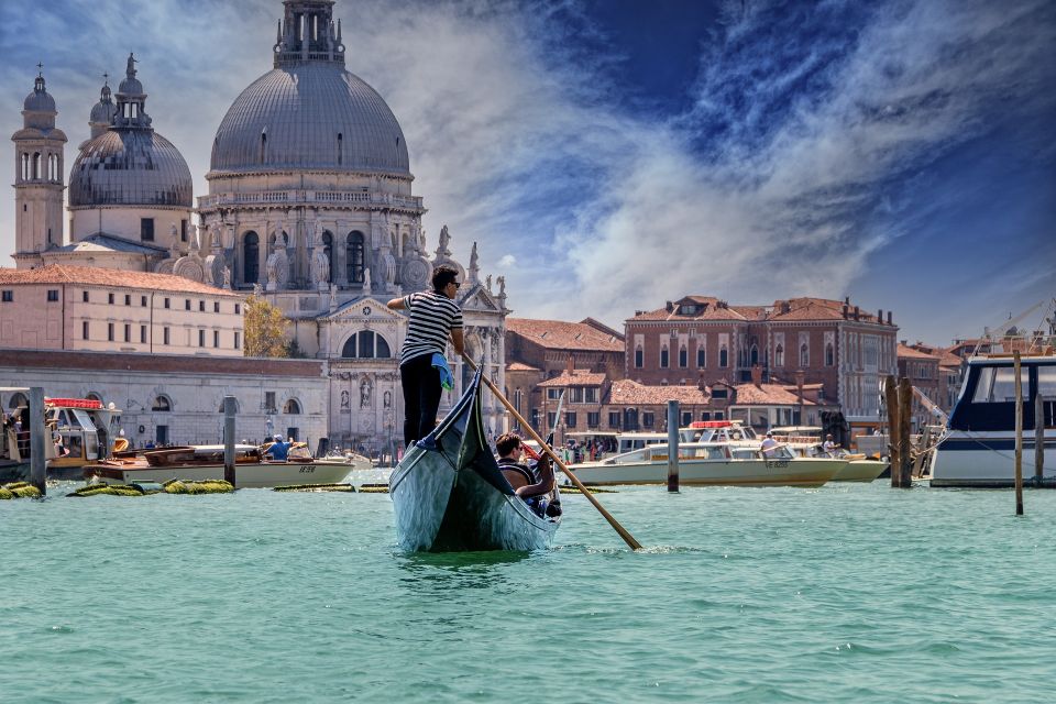 Venice: Grand Canal by Gondola with Live Commentary - Key points before you go