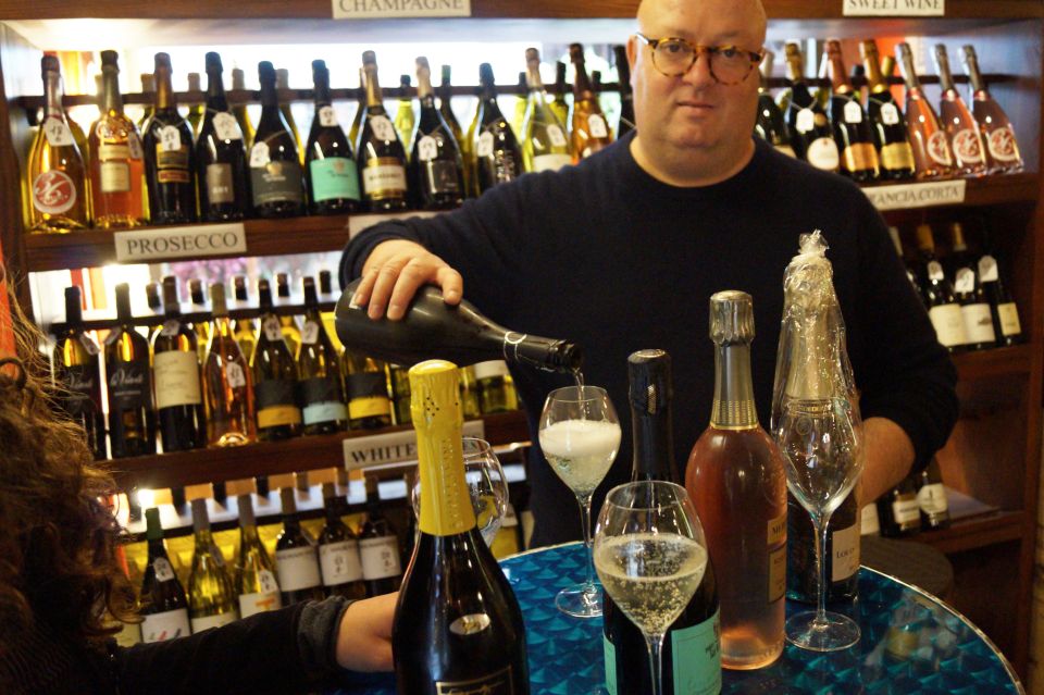 Venice: Italian Prosecco or Red Wine Tasting Expereince - Price, timing, and group size: getting value in Venice