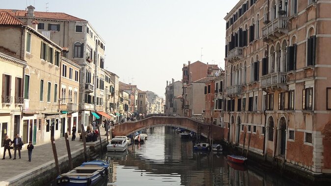 Venice: Jewish Ghetto Walking Tour with Synagogues Visit - Two Synagogues in a Tight Walk: What You’re Really Buying
