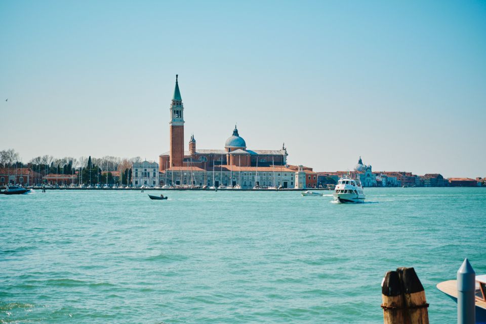 Venice: Murano & Burano Panoramic Boat Tour w/ Glassblowing - Timing That Feels Right for Short Stays