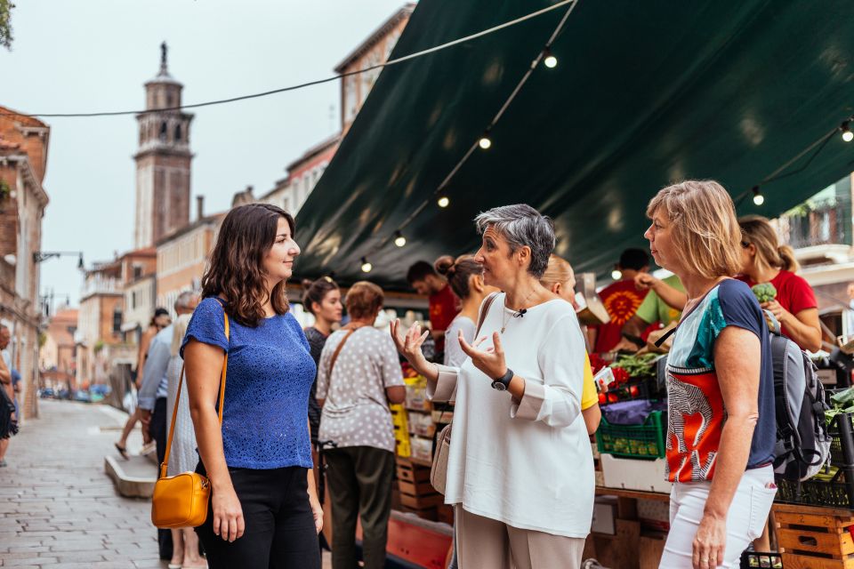 Venice: Off the Beaten Track Private City Tour - Tips for Comfortable Walking and Better Photos