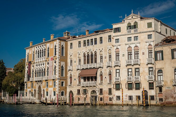 Venice Photography Masterclass - Private Photography Lesson - Night photography along the Grand Canal: long exposure, light painting, and streaks