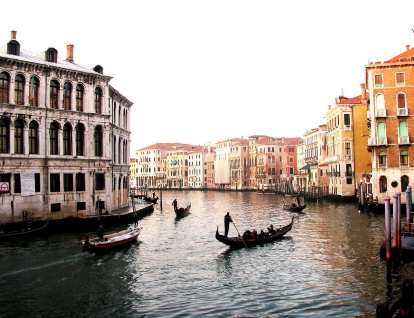 Venice Shared Gondola Ride - Basilica della Salute and Teatro la Fenice: The Two Icons on the Route