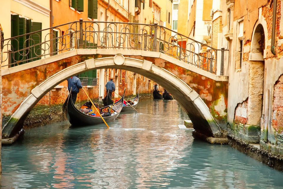 Venice: Shared Gondola Tour - Key things to know before you go
