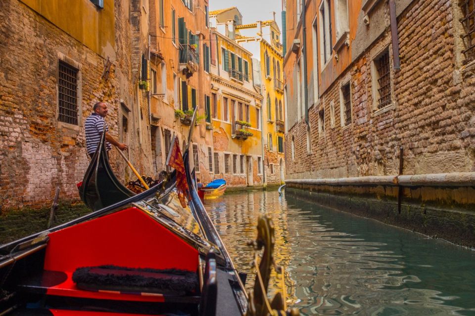 Venice: Shared Gondola Tour - Price and value: how $48 for 30 minutes stacks up in Venice