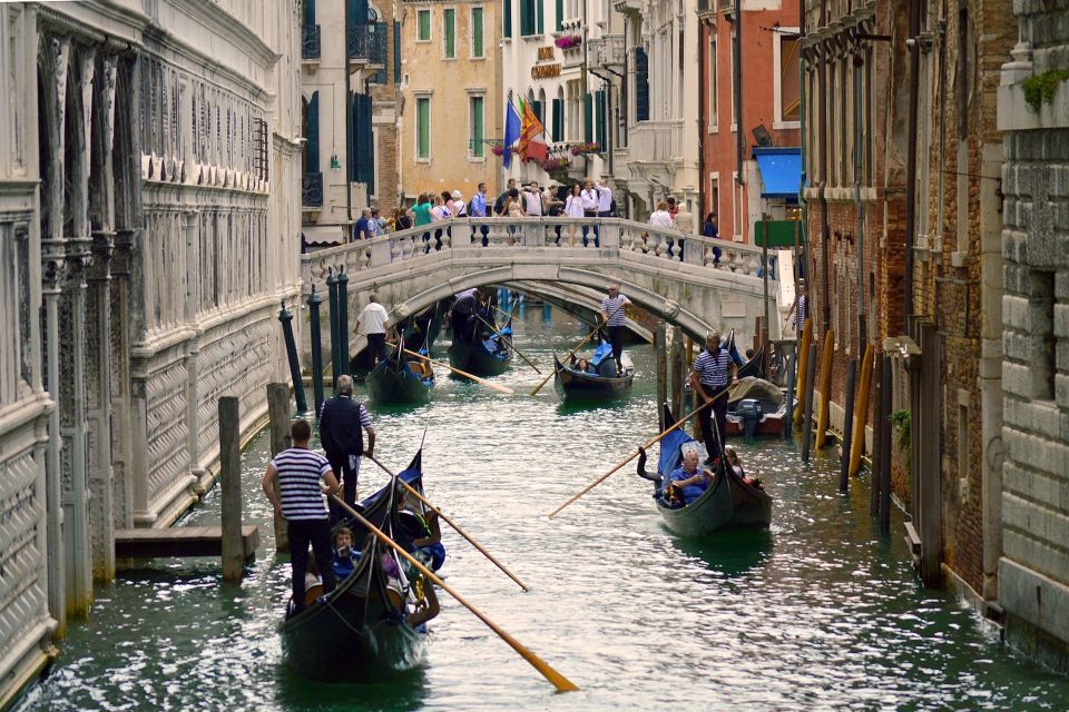 Venice: Shared Gondola Tour - Weather and “not guaranteed” reality: plan smart on canal days
